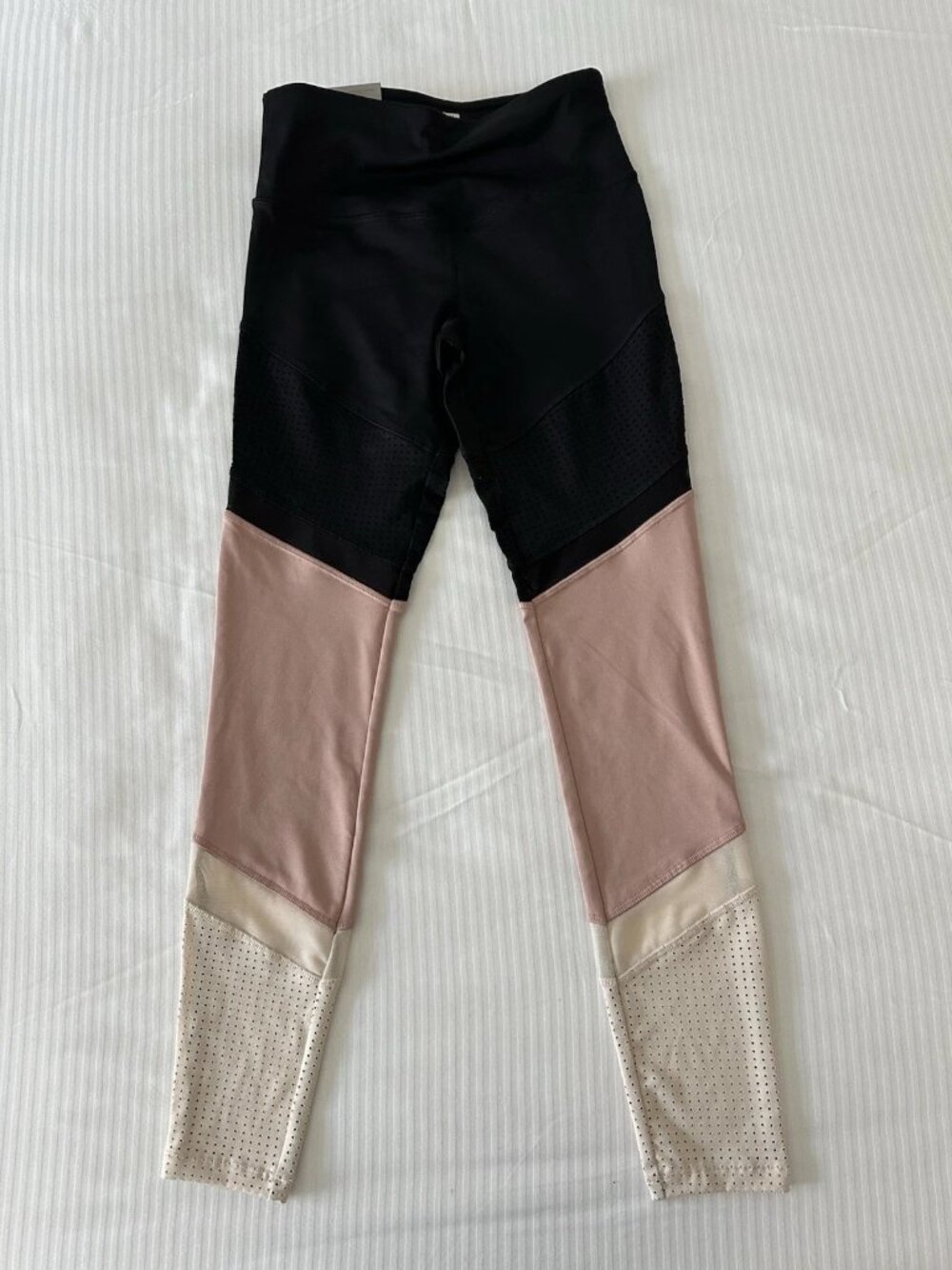 Forever 21 NWT sports wear leggings Thigh Highs Pink/Black/ White size S